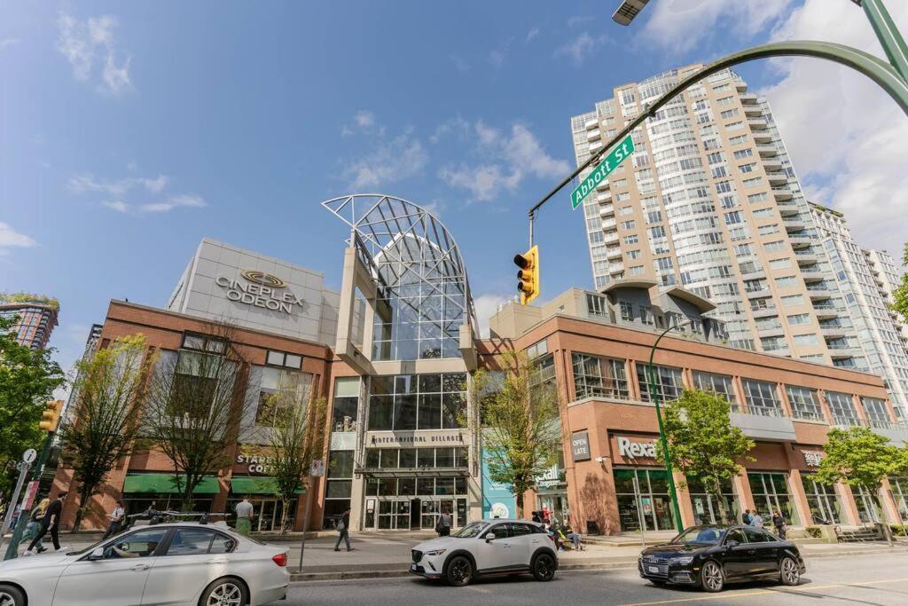 Downtown King Suite-Surround Views-Pool/Gym/Parkng Vancouver Buitenkant foto