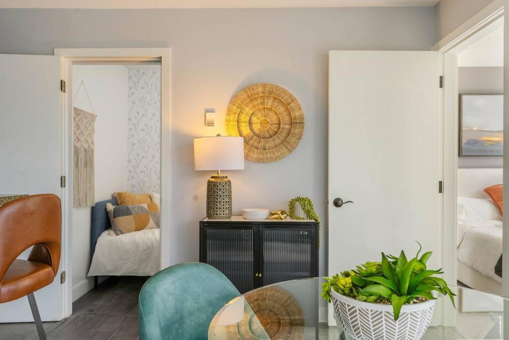 Downtown King Suite-Surround Views-Pool/Gym/Parkng Vancouver Buitenkant foto