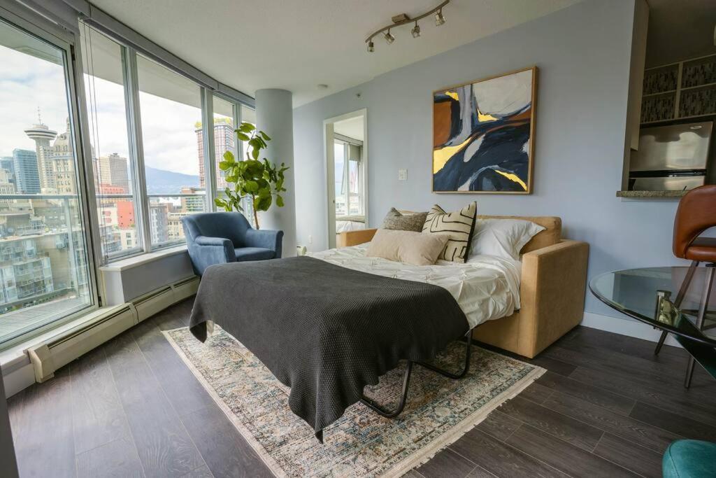 Downtown King Suite-Surround Views-Pool/Gym/Parkng Vancouver Buitenkant foto